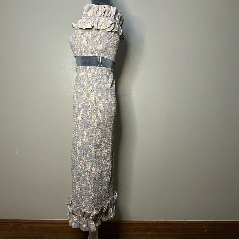 Floral Ruffle Off-Shoulder Dress - Picture 4 of 7